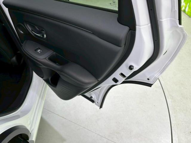 ZR-V eHEV Z 保証書/ディスプレイオーディオ+ナビ9インチ/ホンダセンシング/シートヒーター 前席/マルチビューカメラシステム/車線逸脱防止支援システム/シート フルレザー 革シート 衝突被害軽減システム 禁煙車(27枚目)
