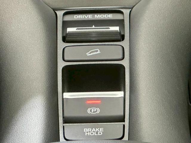 ZR-V eHEV Z 保証書/ディスプレイオーディオ+ナビ9インチ/ホンダセンシング/シートヒーター 前席/マルチビューカメラシステム/車線逸脱防止支援システム/シート フルレザー 革シート 衝突被害軽減システム 禁煙車(45枚目)