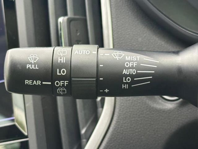 XV 4WDアドバンス 新品タイヤ/保証書/純正 SDナビ/衝突安全装置/車線逸脱防止支援システム/シート フルレザー/ヘッドランプ HID/Bluetooth接続/ETC/EBD付ABS/横滑り防止装置 革シート 4WD(17枚目)