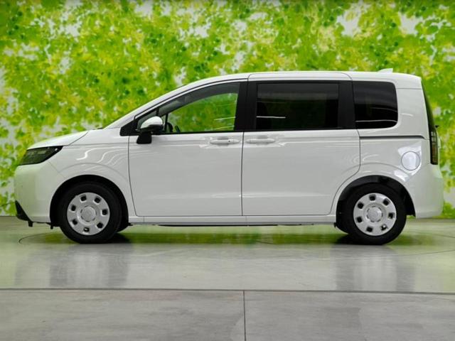 フリード AIR 保証書/純正 8インチ ナビ/ホンダセンシング/両側電動スライドドア/車線逸脱防止支援システム/パーキングアシスト バックガイド/登録済未使用車/ヘッドランプ LED 衝突被害軽減システム 禁煙車(2枚目)