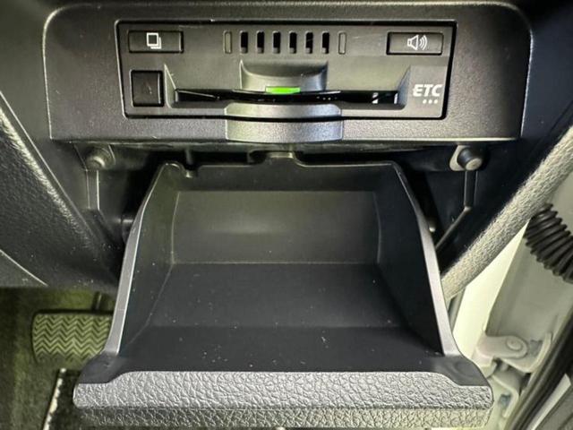 ヴォクシー ZSキラメキ 保証書/純正 10インチ SDナビ/フリップダウンモニター 純正 12.1インチ/衝突安全装置/両側電動スライドドア/車線逸脱防止支援システム/パーキングアシスト バックガイド 衝突被害軽減システム(42枚目)