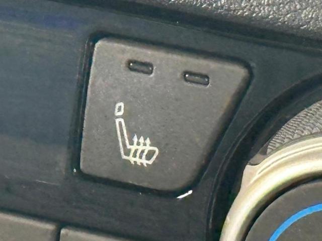 キックス オーテック　新品タイヤ／保証書／社外　９インチ　ＳＤナビ／インテリジェントルームミラー／衝突安全装置／シートヒーター／全方位モニター／車線逸脱防止支援システム／シート　合皮／プロパイロット　衝突被害軽減システム（34枚目）