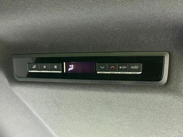 ノア ハイブリッドS-Z 保証書/ディスプレイオーディオ+ナビ8インチ/衝突安全装置/両側電動スライドドア/シートヒーター 前席/車線逸脱防止支援システム/シート ハーフレザー スーパーチャージャー 衝突被害軽減システム(13枚目)