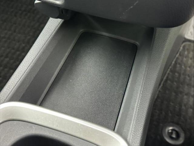 ノア ハイブリッドS-Z 保証書/ディスプレイオーディオ+ナビ8インチ/衝突安全装置/両側電動スライドドア/シートヒーター 前席/車線逸脱防止支援システム/シート ハーフレザー スーパーチャージャー 衝突被害軽減システム(44枚目)