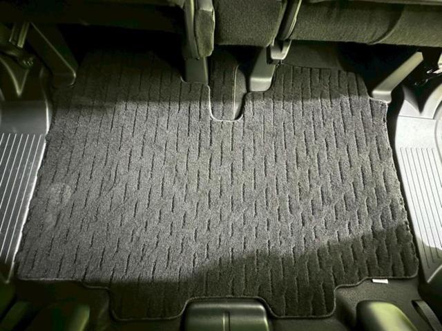 Ｎ－ＢＯＸカスタム Ｌ・ターボスタイルプラスブラック　新品タイヤ／保証書／純正　９インチ　ＳＤナビ／衝突安全装置／両側電動スライドドア／シートヒーター／車線逸脱防止支援システム／シート　ハーフレザー／ヘッドランプ　ＬＥＤ／ＥＴＣ／ＥＢＤ付ＡＢＳ　記録簿（28枚目）