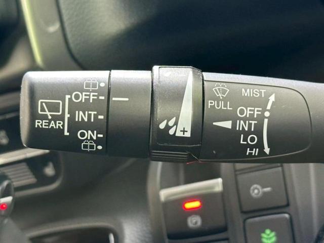 Ｎ－ＢＯＸカスタム Ｌ・ターボスタイルプラスブラック　新品タイヤ／保証書／純正　９インチ　ＳＤナビ／衝突安全装置／両側電動スライドドア／シートヒーター／車線逸脱防止支援システム／シート　ハーフレザー／ヘッドランプ　ＬＥＤ／ＥＴＣ／ＥＢＤ付ＡＢＳ　記録簿（29枚目）