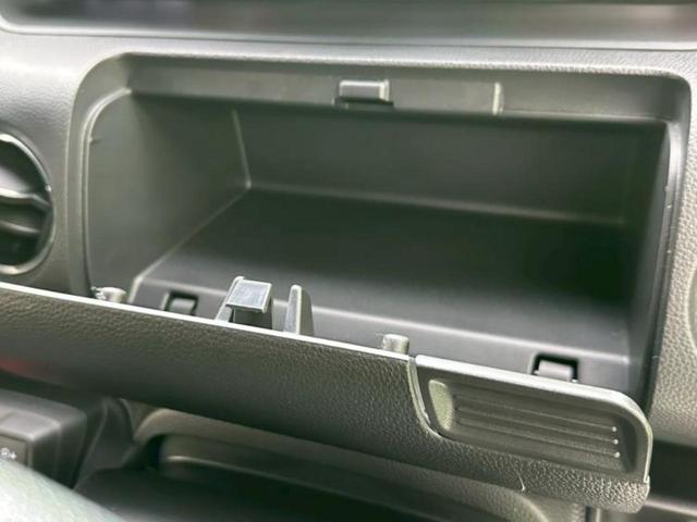 Ｎ－ＢＯＸカスタム Ｌ・ターボスタイルプラスブラック　新品タイヤ／保証書／純正　９インチ　ＳＤナビ／衝突安全装置／両側電動スライドドア／シートヒーター／車線逸脱防止支援システム／シート　ハーフレザー／ヘッドランプ　ＬＥＤ／ＥＴＣ／ＥＢＤ付ＡＢＳ　記録簿（43枚目）