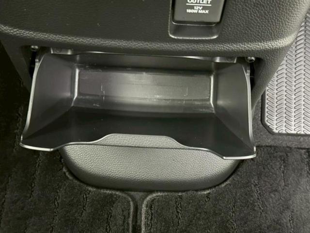 Ｎ－ＢＯＸカスタム Ｌ・ターボスタイルプラスブラック　新品タイヤ／保証書／純正　９インチ　ＳＤナビ／衝突安全装置／両側電動スライドドア／シートヒーター／車線逸脱防止支援システム／シート　ハーフレザー／ヘッドランプ　ＬＥＤ／ＥＴＣ／ＥＢＤ付ＡＢＳ　記録簿（45枚目）