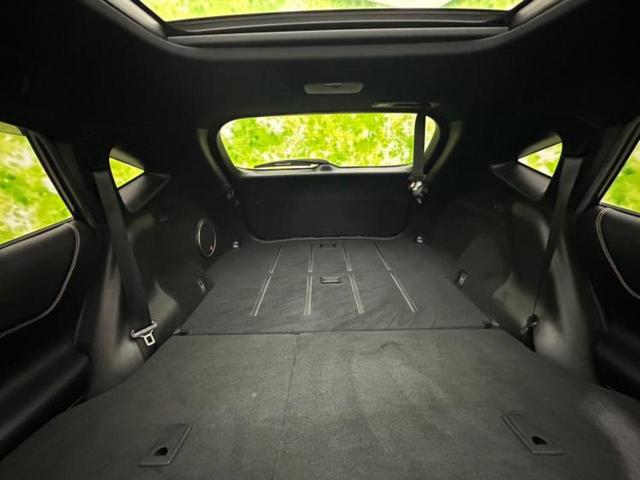 ハリアー プレミアムアドバンスドパッケージ サンルーフ/保証書/純正 SDナビ/衝突安全装置/車線逸脱防止支援システム/シート ハーフレザー/電動バックドア/ヘッドランプ LED/ETC/EBD付ABS/横滑り防止装置/アイドリングストップ(20枚目)