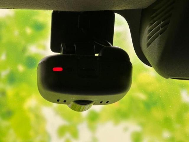 ＷＥＣＡＲＳの展示場では実際に見て、触ってお車をお選びいただけます！知識の豊富な営業スタッフが様々なカーライフをご提案いたします！