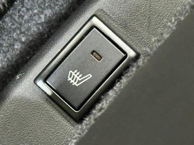 国産車から輸入車まで多様なお客様のニーズのお応えできるように、全国規模で豊富な在庫展開！車のことならＷＥＣＡＲＳへ！