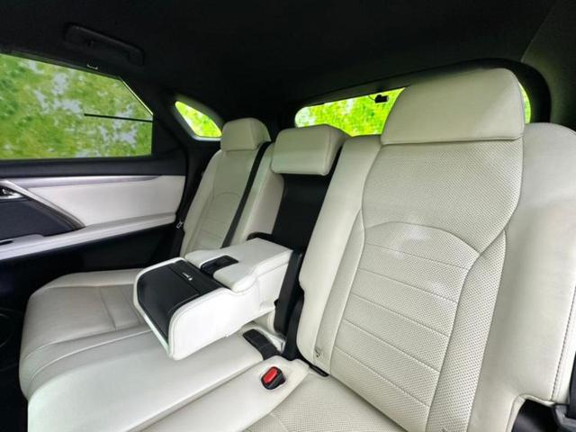 ＲＸ ４ＷＤ　ＲＸ４５０ｈ　Ｆスポーツ　新品タイヤ／サンルーフ／純正　ＳＤナビ／衝突安全装置／シートヒーター／車線逸脱防止支援システム／シート　フルレザー／電動バックドア／ヘッドランプ　ＬＥＤ／ＥＴＣ／ＥＢＤ付ＡＢＳ／横滑り防止装置　４ＷＤ（6枚目）