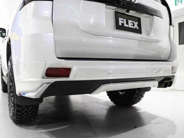 ランドクルーザープラド TX 【メッキ部マットブラック】【7人乗り】パールホワイト リフトアップ ウェッズアルミホイール ウッドコンビステアリング シフトノブ 新品シートカバー フロントカメラ 前後モデリスタ(17枚目)