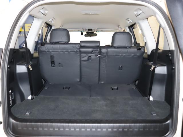 ランドクルーザープラド TX 【メッキ部マットブラック】【7人乗り】パールホワイト リフトアップ ウェッズアルミホイール ウッドコンビステアリング シフトノブ 新品シートカバー フロントカメラ 前後モデリスタ(48枚目)