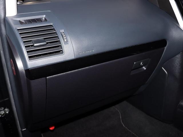 ランドクルーザープラド ＴＸ　ワンオーナー　リフトアップ　サンルーフ　プッシュスタート　ルーフレール　クルーズコントロール　ルーフボックス　ＡＬＰＩＮＥ　９インチナビ　バックカメラ　アルミホイール　オーバーフェンダー（4枚目）