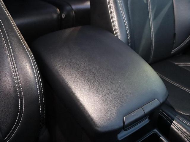 ランドクルーザープラド ＴＸ　ワンオーナー　リフトアップ　サンルーフ　プッシュスタート　ルーフレール　クルーズコントロール　ルーフボックス　ＡＬＰＩＮＥ　９インチナビ　バックカメラ　アルミホイール　オーバーフェンダー（19枚目）