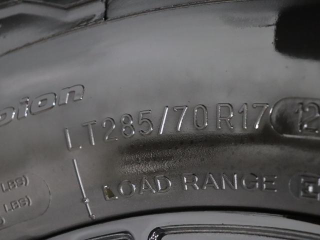 ランドクルーザープラド ＴＸ　ワンオーナー　リフトアップ　サンルーフ　プッシュスタート　ルーフレール　クルーズコントロール　ルーフボックス　ＡＬＰＩＮＥ　９インチナビ　バックカメラ　アルミホイール　オーバーフェンダー（45枚目）