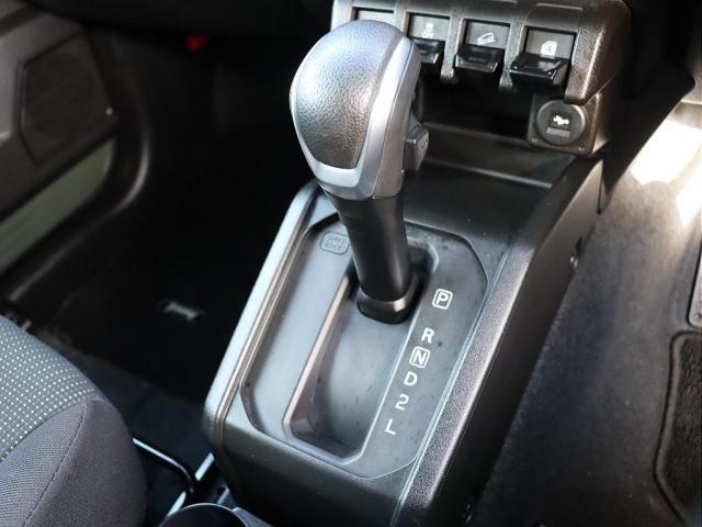 ジムニー XC 【下取直販】ジャングルグリーン マッドバーン16インチアルミホイール ヨコハマATタイヤ ケンウッド9インチナビ バックカメラ 前後ドラレコ 社外ドリンクホルダー サイドバー ETC(13枚目)