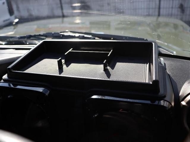 ジムニー XC 【下取直販】ジャングルグリーン マッドバーン16インチアルミホイール ヨコハマATタイヤ ケンウッド9インチナビ バックカメラ 前後ドラレコ 社外ドリンクホルダー サイドバー ETC(20枚目)