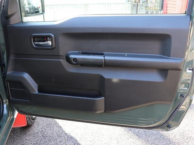 ジムニー XC 【下取直販】ジャングルグリーン マッドバーン16インチアルミホイール ヨコハマATタイヤ ケンウッド9インチナビ バックカメラ 前後ドラレコ 社外ドリンクホルダー サイドバー ETC(24枚目)