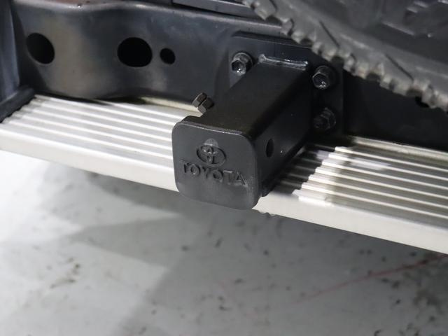 ランドクルーザー７０ ４．０　４ＷＤ　ワンオーナー　３０周年アニバーサリー　ベージュ　フォグランプ　ボディ同色オーバーフェンダー　純正アルミホイール塗装　背面タイヤカバー　純正７インチナビ　バックカメラ　コムテックドラレコ（42枚目）