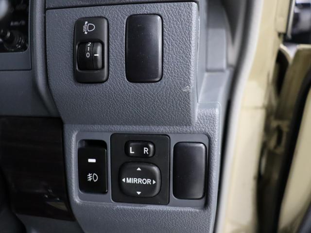 ランドクルーザー７０ ４．０　４ＷＤ　ワンオーナー　３０周年アニバーサリー　ベージュ　フォグランプ　ボディ同色オーバーフェンダー　純正アルミホイール塗装　背面タイヤカバー　純正７インチナビ　バックカメラ　コムテックドラレコ（51枚目）