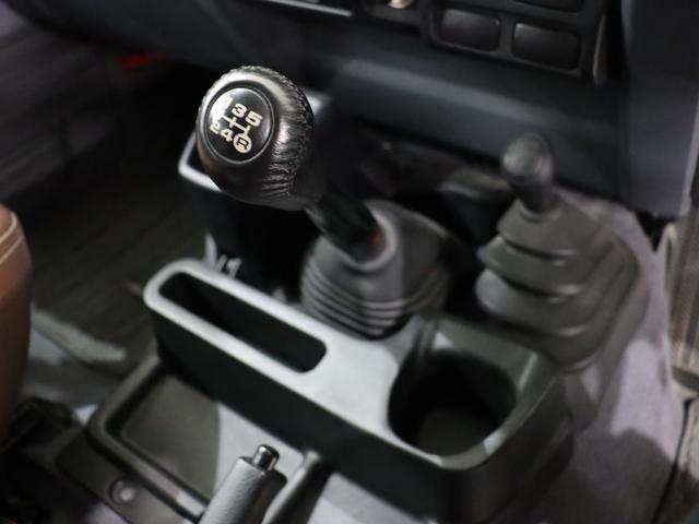 ランドクルーザー７０ ４．０　４ＷＤ　ワンオーナー　３０周年アニバーサリー　ベージュ　フォグランプ　ボディ同色オーバーフェンダー　純正アルミホイール塗装　背面タイヤカバー　純正７インチナビ　バックカメラ　コムテックドラレコ（67枚目）