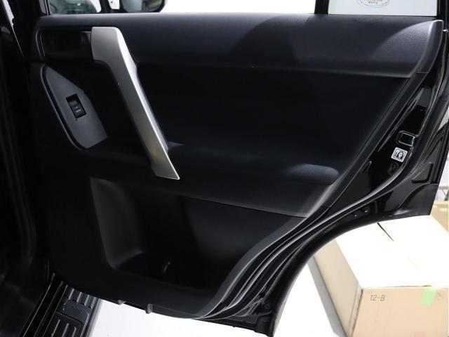 ランドクルーザープラド TX サンルーフ プッシュスタート ルーフレール LEDヘッドライト リフトアップ 17インチアルミホイール 前後ドライブレコーダー ULTIMATE LEDテールランプ ALPINE BIG-X11ナビ(23枚目)