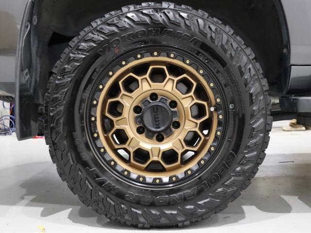 ランドクルーザープラド TX 廃盤カラー グレーメタリック リフトアップ KMC17インチアルミホイール ジオランダータイヤ 各部マットブラック グリルマーカー 新品ULTIMATE LEDテールランプ 室内灯LED(43枚目)