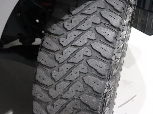 ランドクルーザープラド TX 廃盤カラー グレーメタリック リフトアップ KMC17インチアルミホイール ジオランダータイヤ 各部マットブラック グリルマーカー 新品ULTIMATE LEDテールランプ 室内灯LED(46枚目)