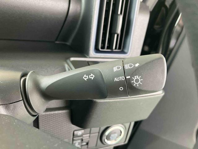 タント X 左側パワースライドドア/キーフリー/LEDヘッドランプ/オートライト/シートヒーター/スマートアシスト/バックカメラ/コーナーセンサー/サイドエアバック/電動パーキングブレーキ/シートバックテーブル(10枚目)