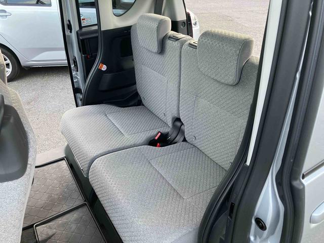 タント L スライドドア LEDヘッドライト オートライト プッシュボタンスターター オート格納ドアミラー オートエアコン 上下2段調節式デッキボード コーナーセンサー 衝突被害軽減ブレーキ(19枚目)