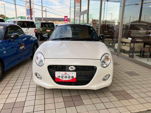 コペン セロ　電動開閉式ルーフ／１６ｃｍスピーカー・ツィーター／アクセサリーソケット／チルトステアリング／オートエアコン／キーフリーシステム／ＬＥＤヘッドランプ（オートライト付）／本革巻ステアリングホイール／（2枚目）