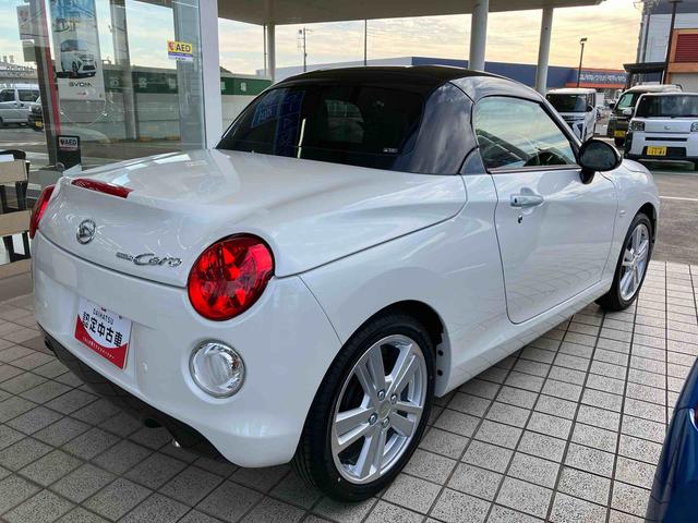 コペン セロ　電動開閉式ルーフ／１６ｃｍスピーカー・ツィーター／アクセサリーソケット／チルトステアリング／オートエアコン／キーフリーシステム／ＬＥＤヘッドランプ（オートライト付）／本革巻ステアリングホイール／（4枚目）