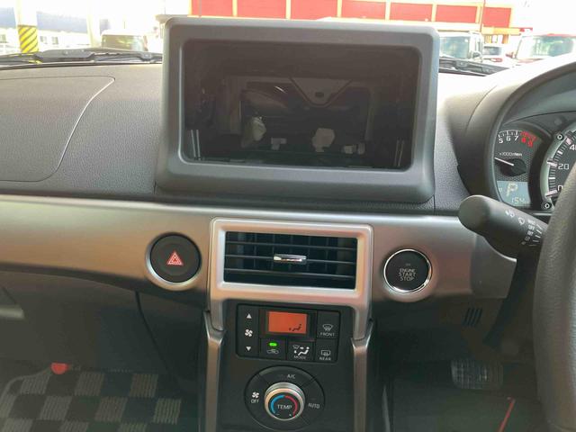 コペン セロ　電動開閉式ルーフ／１６ｃｍスピーカー・ツィーター／アクセサリーソケット／チルトステアリング／オートエアコン／キーフリーシステム／ＬＥＤヘッドランプ（オートライト付）／本革巻ステアリングホイール／（10枚目）