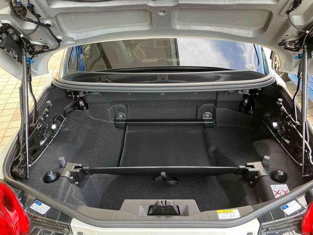 コペン セロ　電動開閉式ルーフ／１６ｃｍスピーカー・ツィーター／アクセサリーソケット／チルトステアリング／オートエアコン／キーフリーシステム／ＬＥＤヘッドランプ（オートライト付）／本革巻ステアリングホイール／（22枚目）