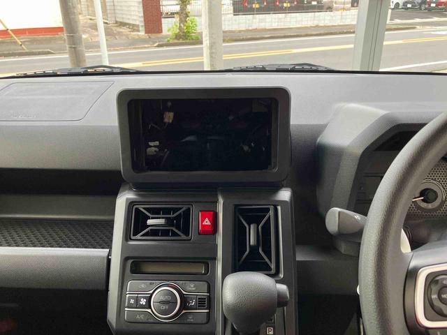 タフト Ｘ　ガラスルーフ　ＬＥＤヘッドライト　バックカメラ　電動パーキングブレーキ　オートライト　プッシュボタンスターター　オート格納式ドアミラー　衝突被害軽減ブレーキ　コーナーセンサー（3枚目）