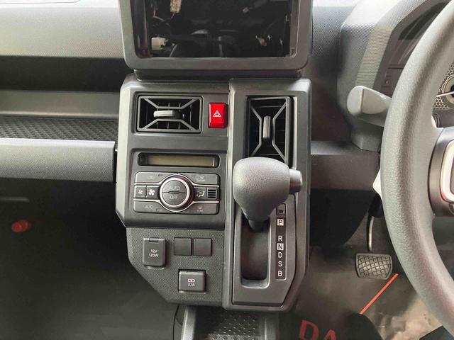 タフト Ｘ　ガラスルーフ　ＬＥＤヘッドライト　バックカメラ　電動パーキングブレーキ　オートライト　プッシュボタンスターター　オート格納式ドアミラー　衝突被害軽減ブレーキ　コーナーセンサー（4枚目）