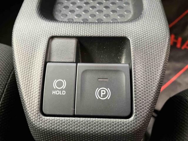 タフト Ｘ　ガラスルーフ　ＬＥＤヘッドライト　バックカメラ　電動パーキングブレーキ　オートライト　プッシュボタンスターター　オート格納式ドアミラー　衝突被害軽減ブレーキ　コーナーセンサー（6枚目）