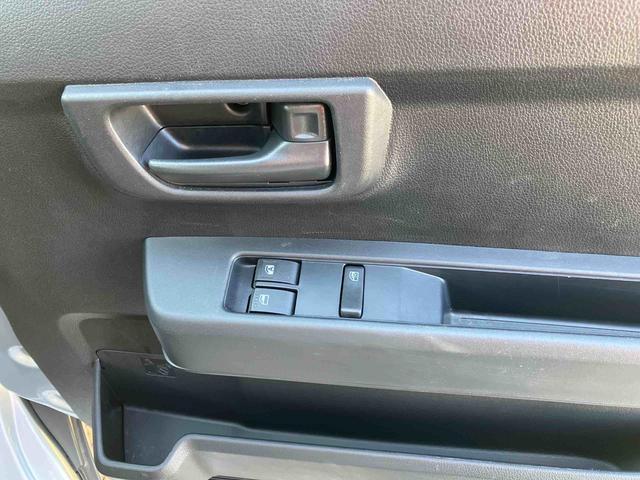 ハイゼットカーゴ DX マニュアル車/衝突回避支援システム/オートハイビーム/横滑り防止装置/コーナーセンサー/スペアタイヤ/AM・FMラジオ/マニュアルエアコン/アイドリングストップ/キーレス/オーバーヘッドシェルフ(9枚目)