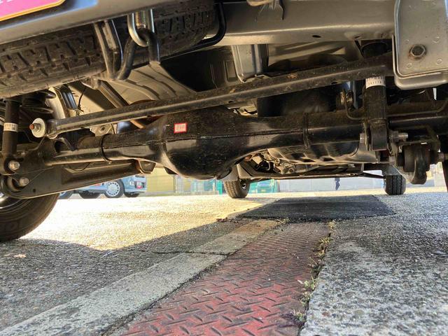 ハイゼットカーゴ DX マニュアル車/衝突回避支援システム/オートハイビーム/横滑り防止装置/コーナーセンサー/スペアタイヤ/AM・FMラジオ/マニュアルエアコン/アイドリングストップ/キーレス/オーバーヘッドシェルフ(21枚目)