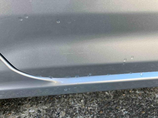 ハイゼットカーゴ DX マニュアル車/衝突回避支援システム/オートハイビーム/横滑り防止装置/コーナーセンサー/スペアタイヤ/AM・FMラジオ/マニュアルエアコン/アイドリングストップ/キーレス/オーバーヘッドシェルフ(22枚目)