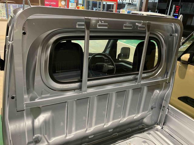 ハイゼットトラック スタンダード　５速マニュアル　２ＷＤ　ＡＭ／ＦＭラジオ　マニュアルエアコン　ハロゲンヘッドライト（13枚目）