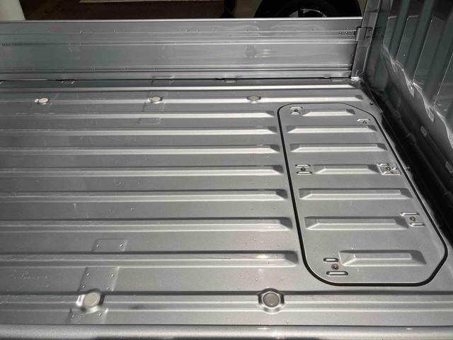 ハイゼットトラック スタンダード　５速マニュアル　２ＷＤ　ＡＭ／ＦＭラジオ　マニュアルエアコン　ハロゲンヘッドライト（16枚目）