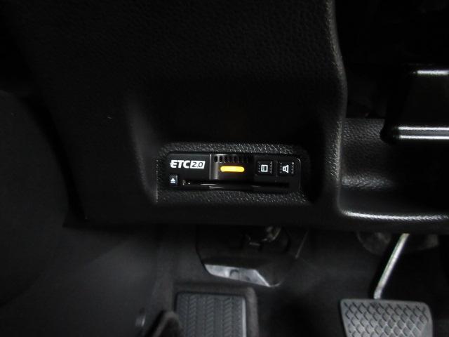 ヴェゼル ｅ：ＨＥＶＺ　禁煙車・ナビ・ドラレコ・ＥＴＣ　スマキ　Ｐトランク　フルオートエアコン　Ｄレコ　エアバッグ　両席エアバック　Ｒカメ　パワーウィンドウ　ＬＥＤランプ　クルーズＣ　ナビ＆ＴＶ　キーレスエントリー　ＥＴＣ付（4枚目）