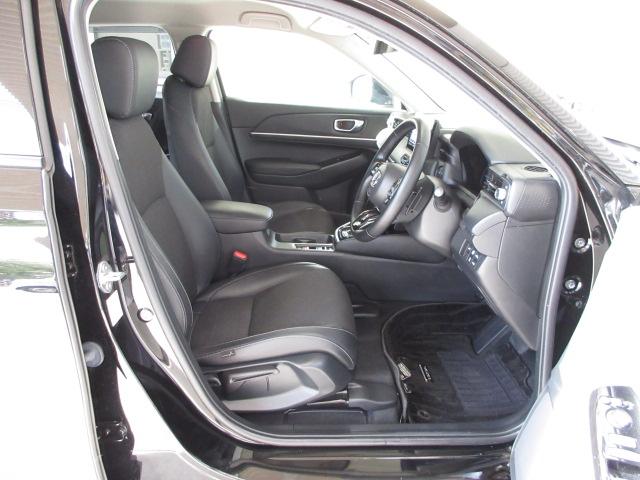 ヴェゼル ｅ：ＨＥＶＺ　禁煙車・ナビ・ドラレコ・ＥＴＣ　スマキ　Ｐトランク　フルオートエアコン　Ｄレコ　エアバッグ　両席エアバック　Ｒカメ　パワーウィンドウ　ＬＥＤランプ　クルーズＣ　ナビ＆ＴＶ　キーレスエントリー　ＥＴＣ付（18枚目）