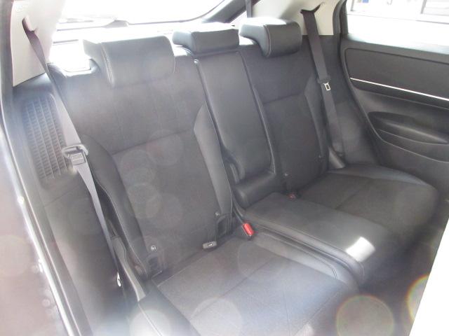 ヴェゼル ｅ：ＨＥＶＺ　禁煙車・ナビ・ドラレコ・ＥＴＣ　スマキ　Ｐトランク　フルオートエアコン　Ｄレコ　エアバッグ　両席エアバック　Ｒカメ　パワーウィンドウ　ＬＥＤランプ　クルーズＣ　ナビ＆ＴＶ　キーレスエントリー　ＥＴＣ付（19枚目）