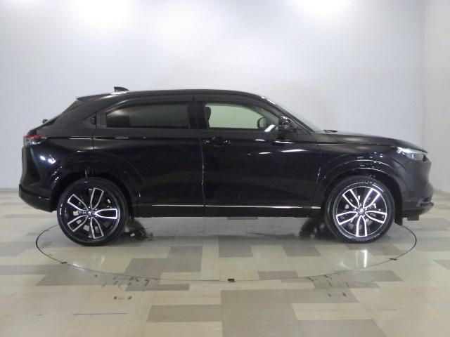 ヴェゼル ｅ：ＨＥＶＺ　禁煙車・ナビ・ドラレコ・ＥＴＣ　スマキ　Ｐトランク　フルオートエアコン　Ｄレコ　エアバッグ　両席エアバック　Ｒカメ　パワーウィンドウ　ＬＥＤランプ　クルーズＣ　ナビ＆ＴＶ　キーレスエントリー　ＥＴＣ付（29枚目）