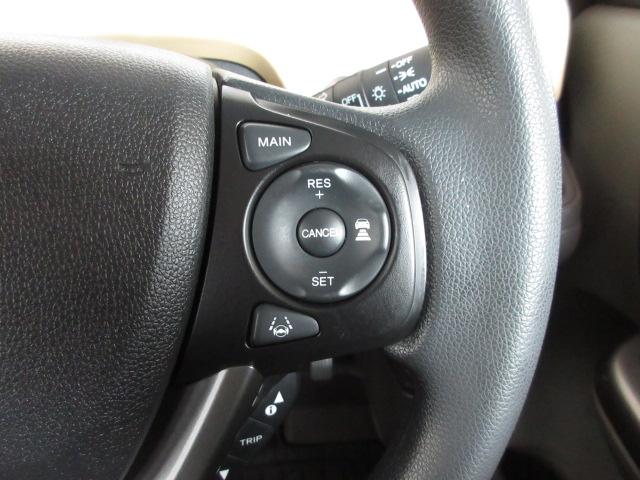 フリードハイブリッド ハイブリッド・Gホンダセンシング 禁煙車 LEDヘッドライト ETC スマートキー 純正ナビ リアカメラ ドラレコ 軽減ブレーキ キーフリーシステム 1オ-ナ- 記録簿 DVD再生可能 サイドカーテンエアバック ECON Aクルーズ(9枚目)