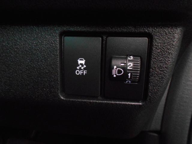 Ｎ－ＢＯＸカスタム ベースグレード　禁煙車　元デモカー　ＣＯＮＮＥＣＴ対応９インチナビ　純正ドラレコ（２カメラ）　ＥＴＣ　リア左側パワースライドドア　ＵＳＢ接続　ＣＭＢＳ　Ｄレコ　１オーナー　ベンチシート　オートエアコン　スマートキ（21枚目）